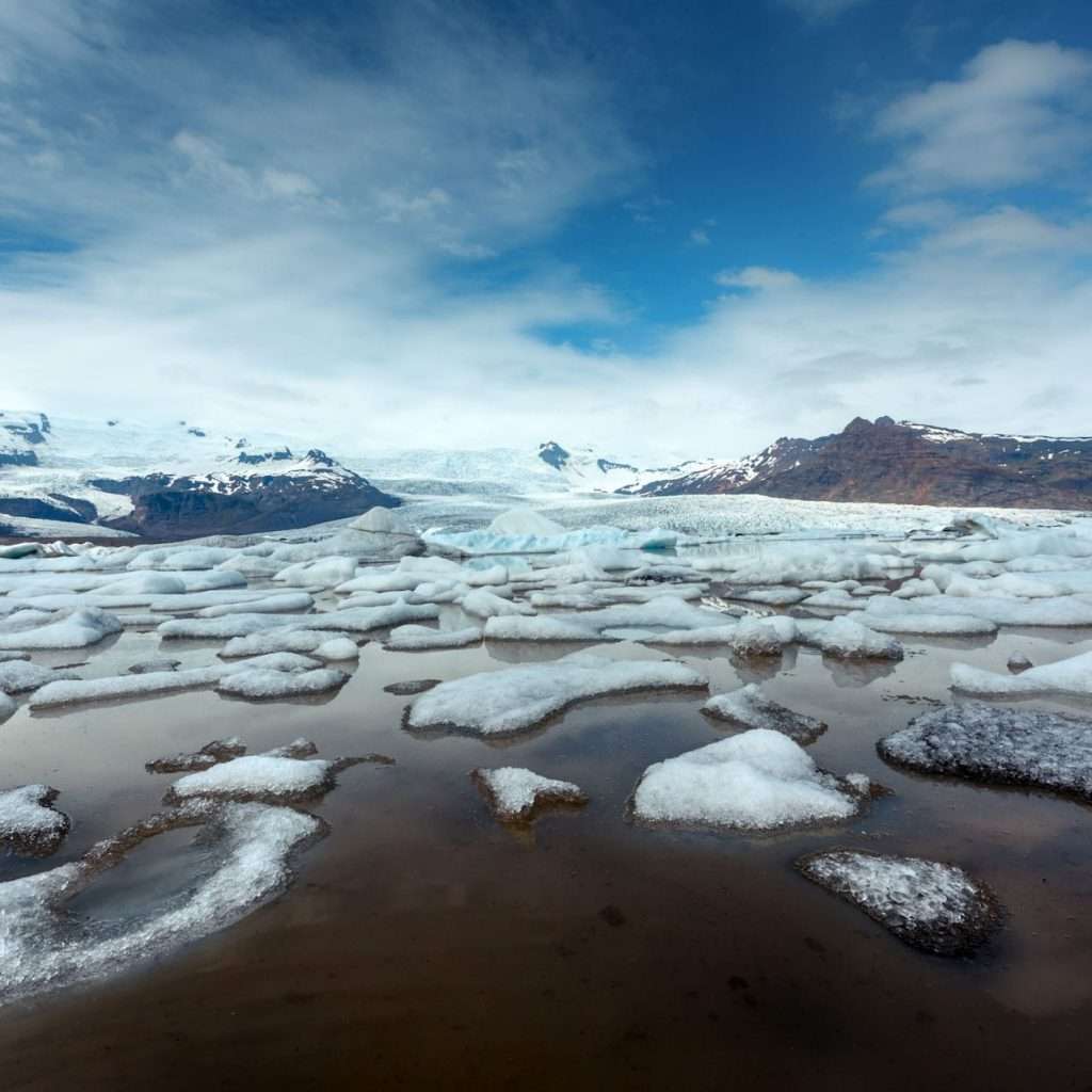 Icebergs in Fjallsarlon glacial lagoon