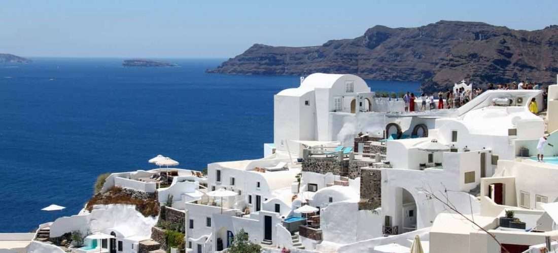 The Ultimate Tourist’s Guide on Travelling to Greece